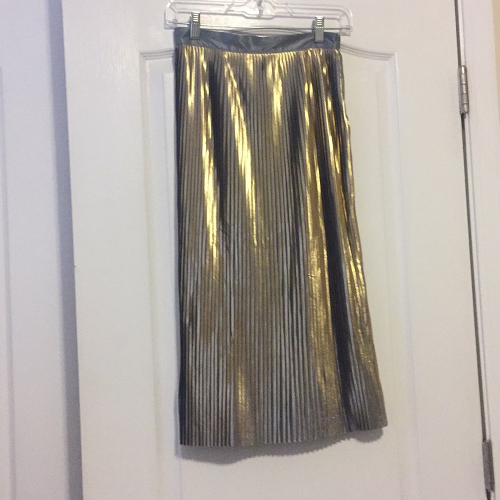 Metallic Pleated midi skirt